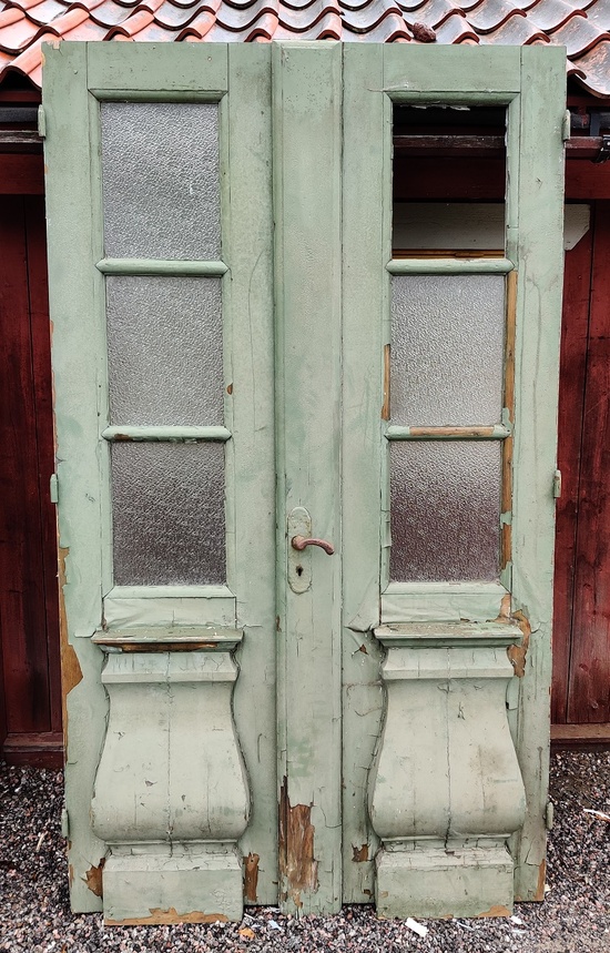 Pardörr 121 x 228 cm, finns på Överjärva