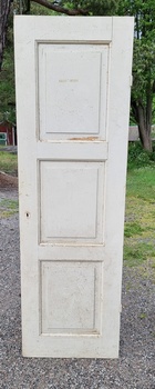 Enkeldörr 64 x 206 cm, finns på Överjärva