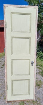 Enkeldörr 76 x 223  cm, finns på Överjärva