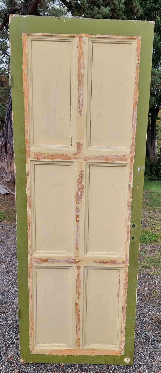 Enkeldörrar 77 x 212 cm, Finns på Överjärva