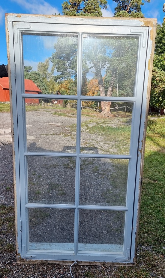 Fönster 173 x 90 cm, finns på Överjärva