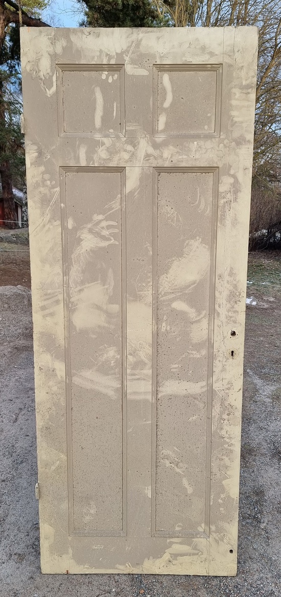 Enkeldörr 82 x 213 cm, Finns på Överjärva