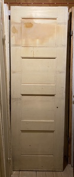 Dörr 69,5  x 210 cm, finns i Överjärva