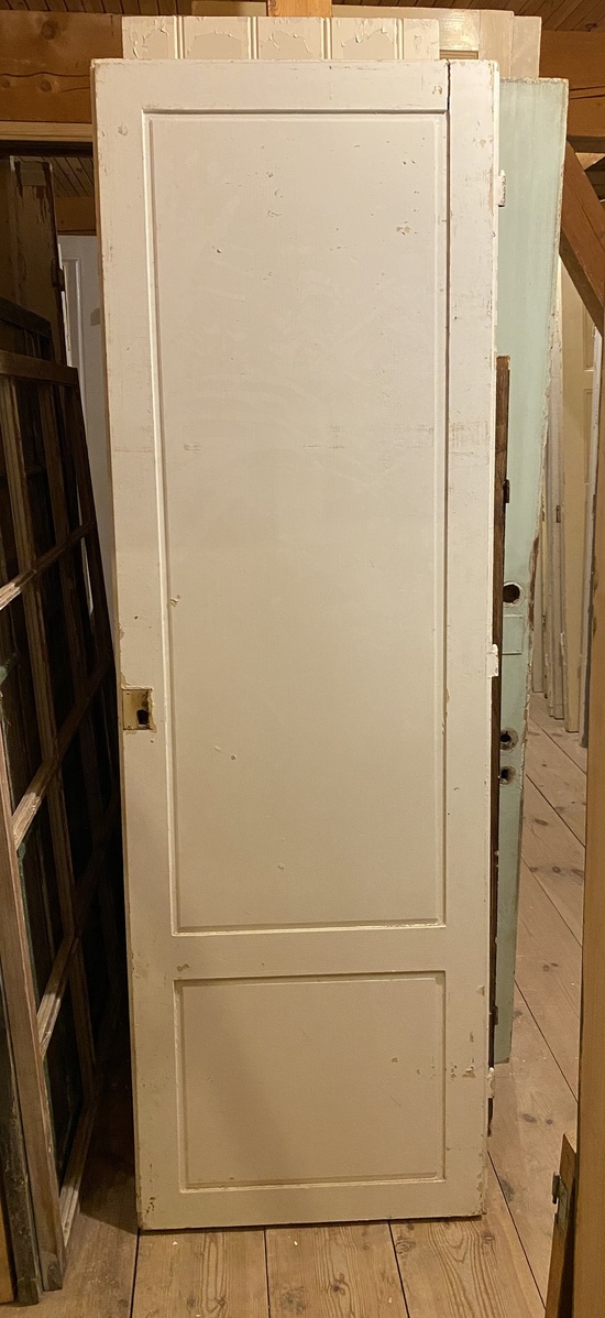 Enkeldörr 62 x 197 cm, finns på Överjärva