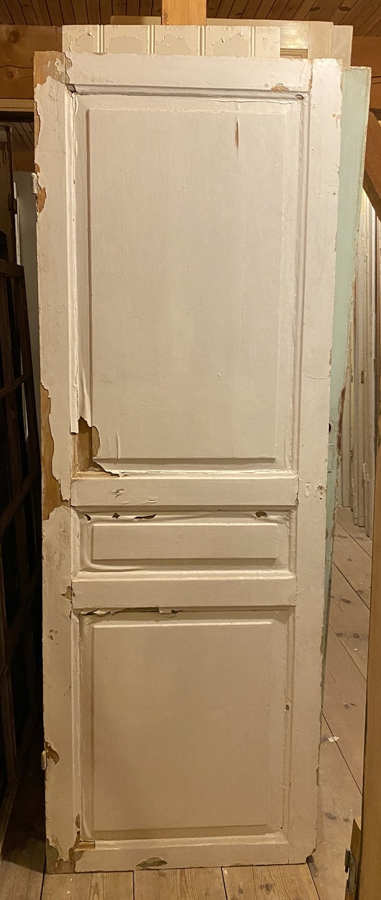 Dörr 68 x 191 cm, finns i Överjärva