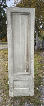Dörr 62 x 210 cm, finns i Överjärva