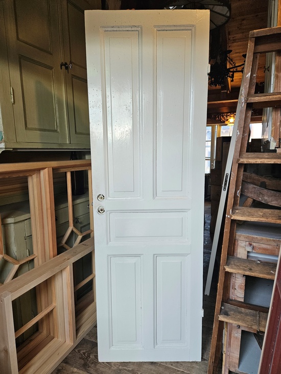 Enkeldörr, 62x195, finns i Överjärva