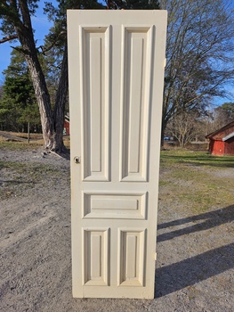 Flera olika storlekar! Finns på Överjärva