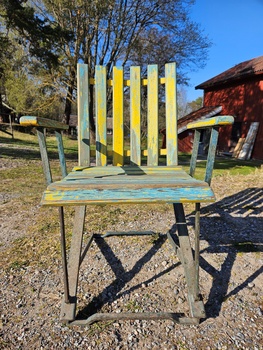 Trädgårdsstolar, finns på Överjärva