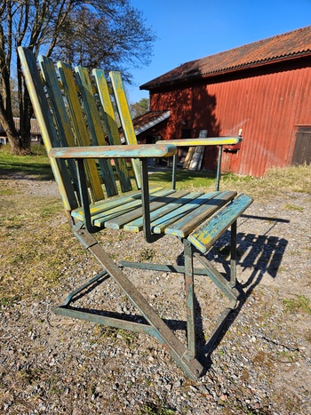 Trädgårdsstolar, finns på Överjärva