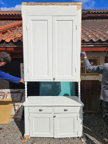Serveringsskåp, 280x122, finns på Överjärva