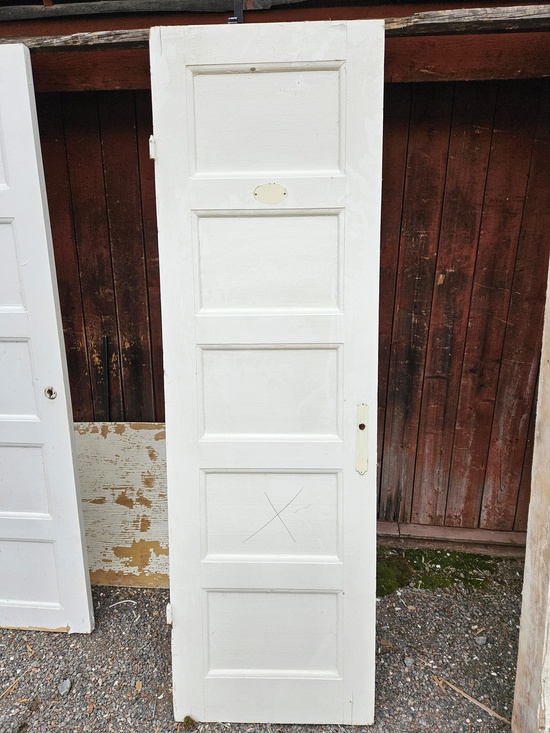 Enkeldörrar 62 x 202 cm, Finns på Överjärva