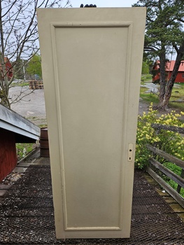 Enkeldörrar 75x204,5cm, Finns på Överjärva