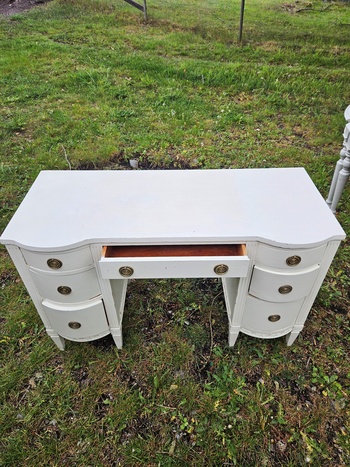 Skrivbord, 50x117x76, finns i Överjärva