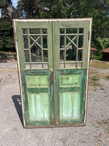 Pardörr med glas och kram, 123x196cm, finns på Överjärva