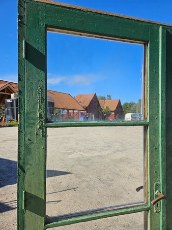 Pardörr med karm, 180x212, finns på Överjärva Byggnadsvård