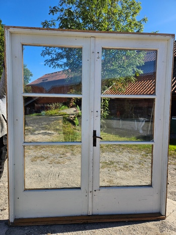 Pardörr med karm, 180x212, finns på Överjärva Byggnadsvård