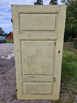 Enkeldörr, 89x180, finns på Överjärva byggnadsvård