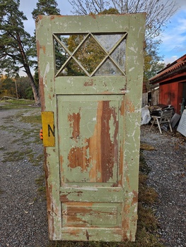 Enkeldörr med glas, 81x183, finns på Överjärva byggnadsvård Enkeldörr med glas, 81x183, finns på Överjärva byggnadsvård