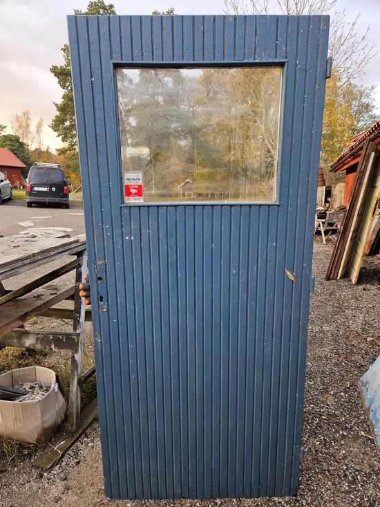 Enekldörr, Ytterdörr med glas, 83x182, finns på Överjärva byggnadsvård Enekldörr, Ytterdörr med glas, 83x182, finns på Överjärva byggnadsvård