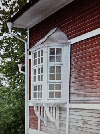 Fönster med karm, 100x170, finns på Överjärva byggnadsvård