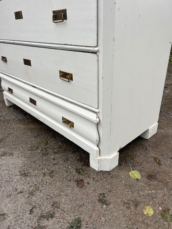 Byrå, finns på Överjärva byggnadsvård