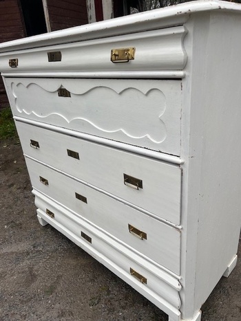 Byrå, finns på Överjärva byggnadsvård