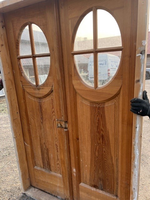 Dubbeldörr 133 x 212 cm, Finns på Överjärva