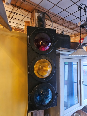 Trafikljus 50-tal, finns fler, Finns i Överjärva