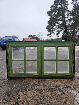 Fönster med karm, 112x62, finns på Överjärva Byggnadsvård