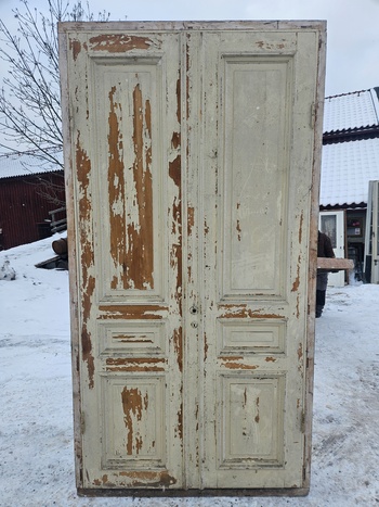 Pardörr med karm, 132x252x33, finns på Överjärva Byggnadsvård