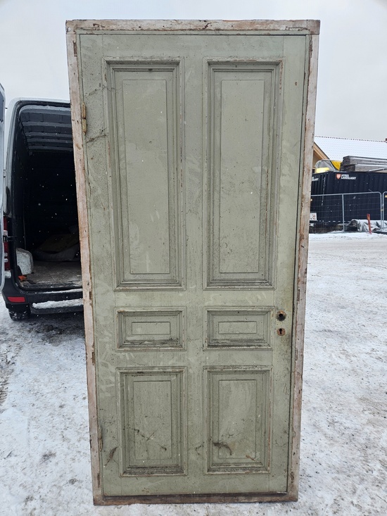 Enkeldörr med karm, 103x222x33, finns på Överjärva Byggnadsvård