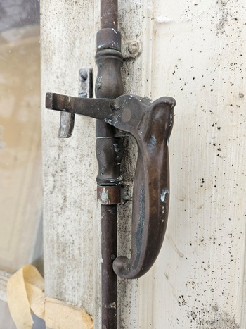 Pardörr med glas, 158x271, finns på Överjärva Byggnadsvård