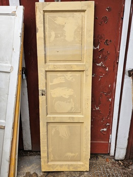 Enkeldörr, 62x197, finns på Överjärva Byggnadsvård