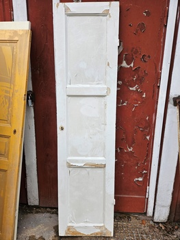 Enkeldörr, 50x197, finns på Överjräva Byggnadsvård