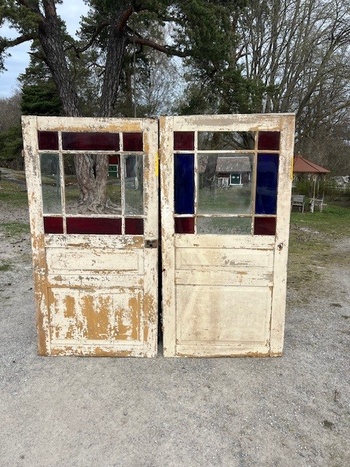 Enkeldörr med glas, 95x186, finns på Överjärva Byggnadsvård