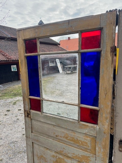 Enkeldörr med glas, 95x186, finns på Överjärva Byggnadsvård