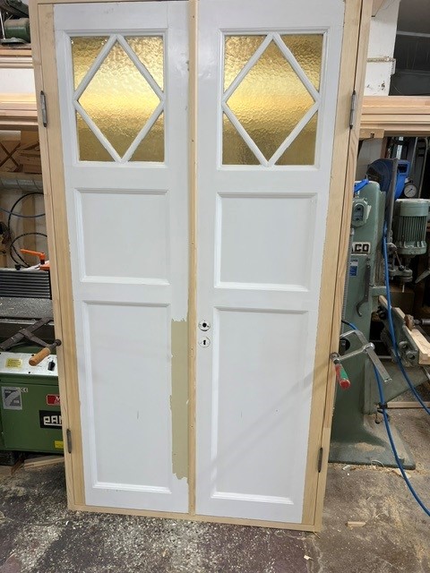 Dubbeldörr med glas, 120x219, finns på överjärva